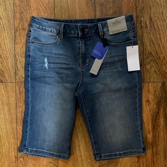 Calvin Klein Other - New With Tags Calvin Klein Skinny Stretch Denim Shorts